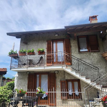 Laura'S Cottage With Lake View, Detached, 5 Kilometers From Varenna Lierna Esterno foto