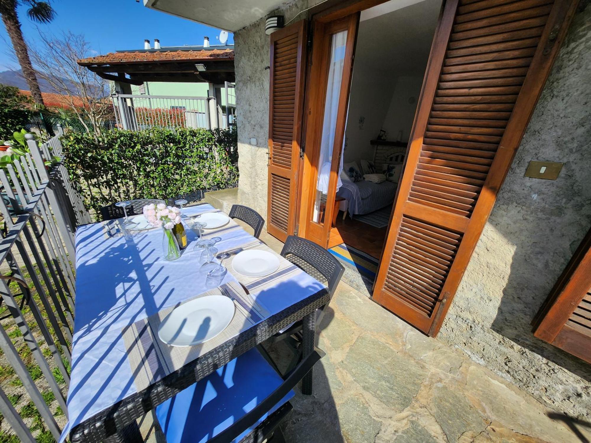 Laura'S Cottage With Lake View, Detached, 5 Kilometers From Varenna Lierna Esterno foto